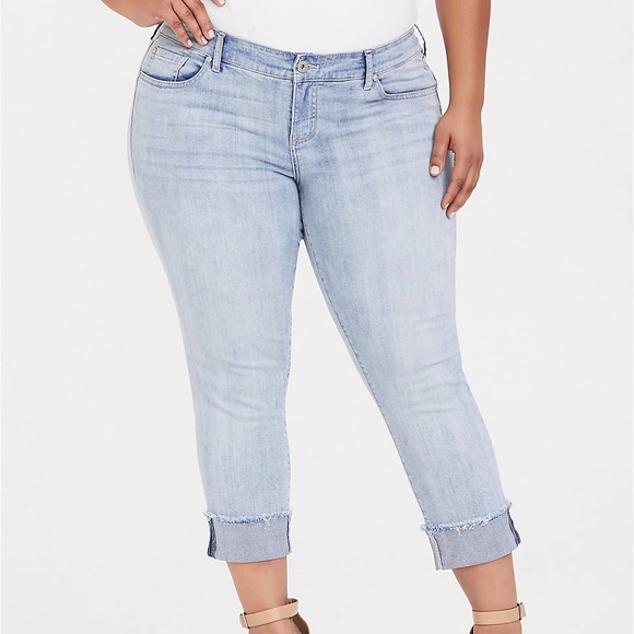 torrid Denim - Torrid Crop Boyfriend Jean
